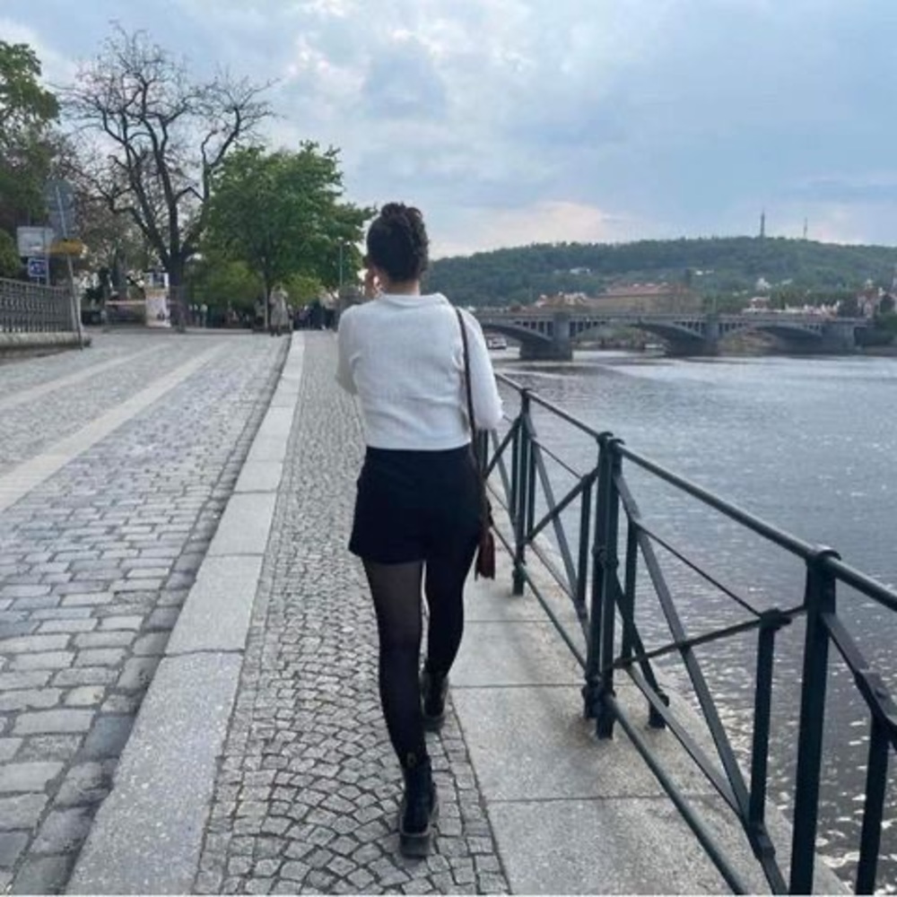 Meet your Posher, Lydia